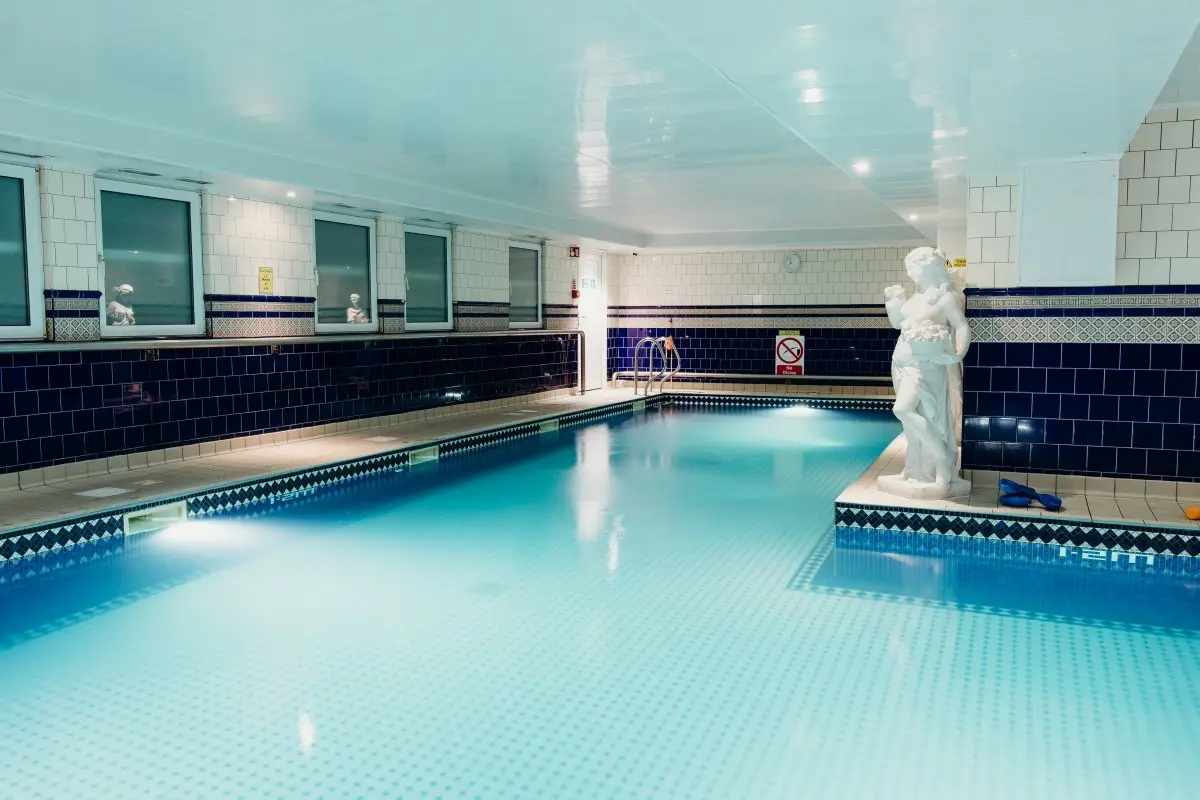 Pool (2)